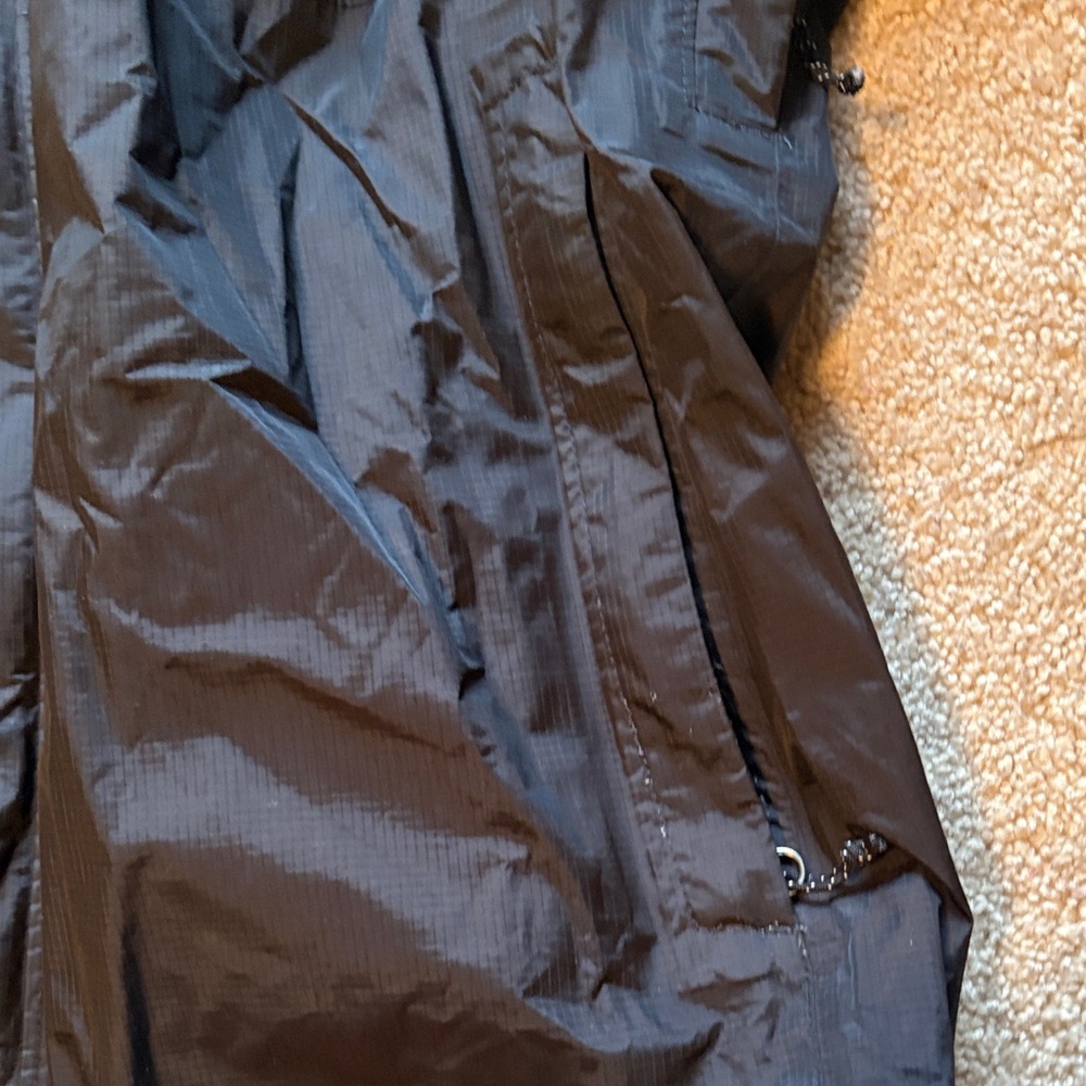Patagonia Black Raincoat for Men large - Picture 8 of 12